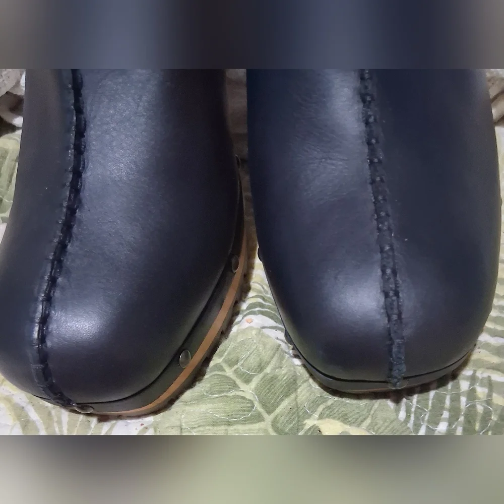 New UGG LANNI CHUNKY WOMEN CLOGS LEATHER BLACK US 11 /UK 8/EU 42 NEW NO BOX
